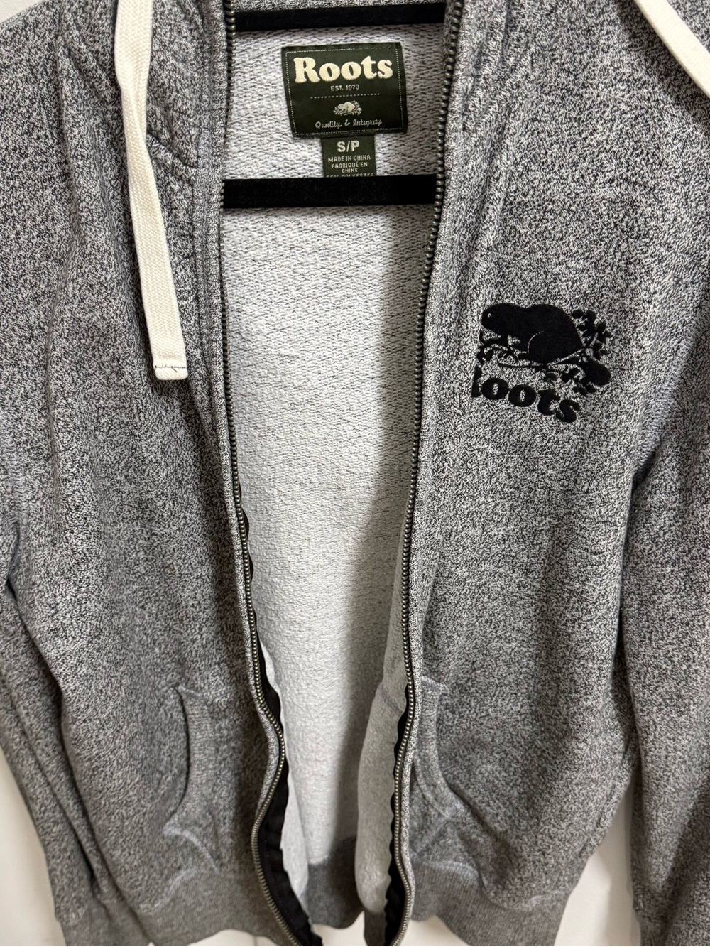 Roots Men’s Zip up Hoodie - Picture 4 of 4